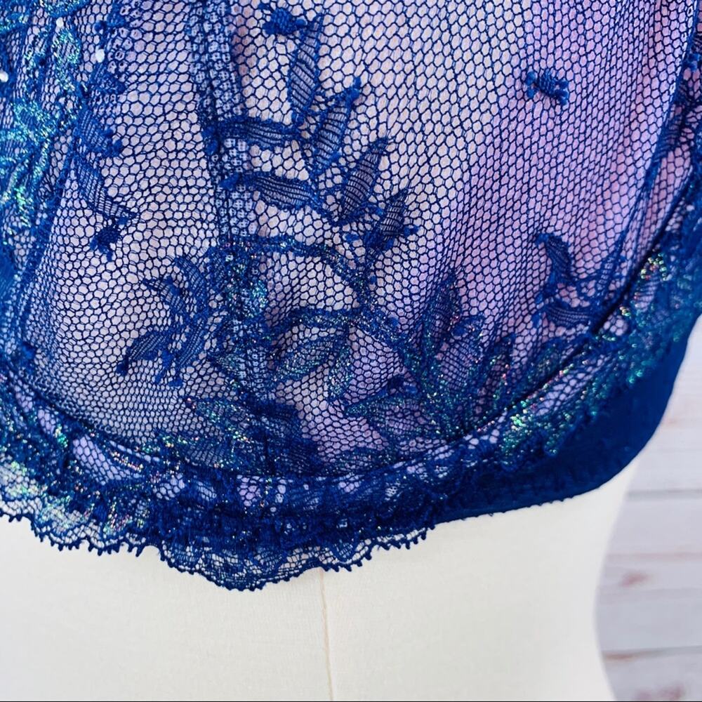 Victoria's Secret iridescent lace unlined demi - Picture 7 of 16